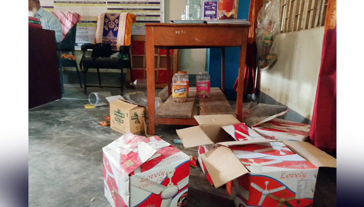 কুমারখালীতে বিদ্যালয়ের সততা স্টোরে চুরি!