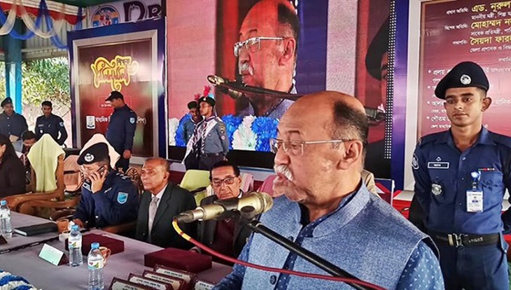 শিক্ষার্থীদের বিনা সুদে ঋণ দেবে সরকার