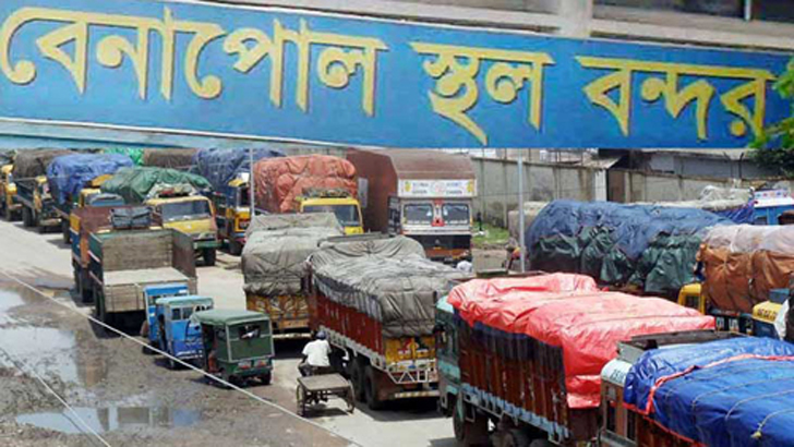 বেনাপোল বন্দরে পণ্যবোঝাই ট্রাক জিম্মি করে লাখ লাখ টাকা আদায়