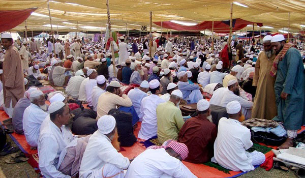 আমবয়ানের মধ্য দিয়ে যশোরে জোড় ইজতেমা শুরু : আখেরি মোনাজাত কাল