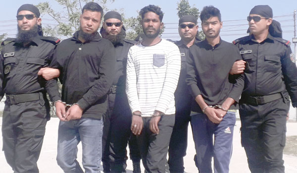 র‌্যাবের অভিযানে নগরীর তালিকাভুক্ত সন্ত্রাসী রিপন ও দুই সহযোগী গ্রেফতার