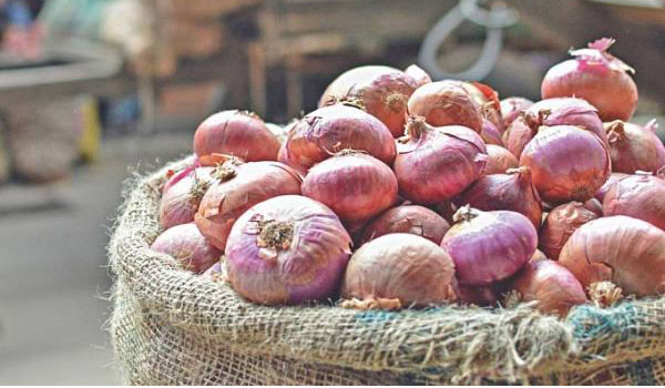 কেজি প্রতি পেঁয়াজ ৩৫ টাকা দরে  বিক্রির সিদ্ধান্ত টিসিবির