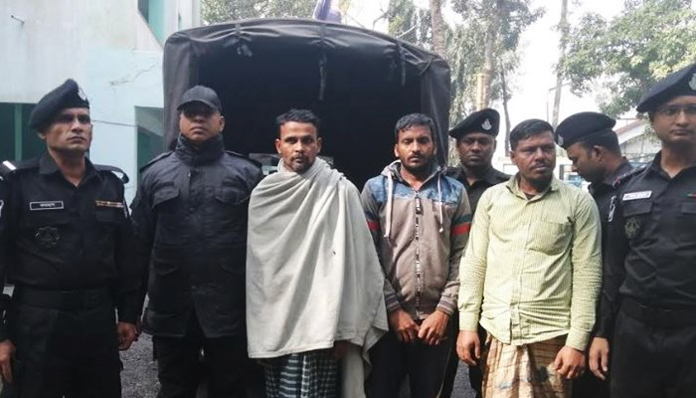 সুন্দরবনে র‍্যাবের অভিযানে বাহিনী প্রধান সিদ্দিকসহ গ্রেপ্তার-৩