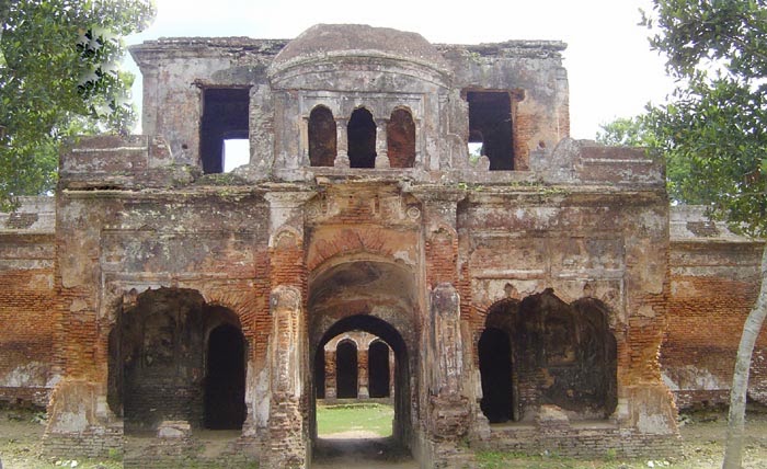 বাংলার প্রাচীন রাজধানী গৌড়ের খানিক ইতিহাস ও দর্শনীয় স্থানগুলো