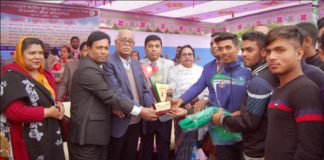 শিক্ষার পাশাপাশি খেলাধুলার প্রতি সমান গুরুত্ব দিতে হবে শিক্ষার্থীদের -সিটি মেয়র