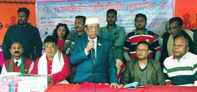বটিয়াঘাটায় বার্ষিক ক্রীড়া প্রতিযোগিতা ও পুরষ্কার বিতরনী অনুষ্ঠানে জেলা আওয়ামী লীগ সভাপতি শেখ হারুন