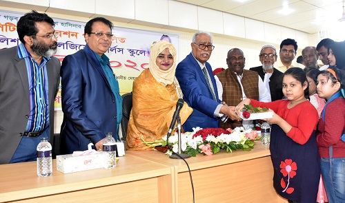 শিক্ষার্থীদের লেখা-পড়ায় মনোযোগী হয়ে উজ্জ্বল ভবিষ্যৎ গড়ার আহবান