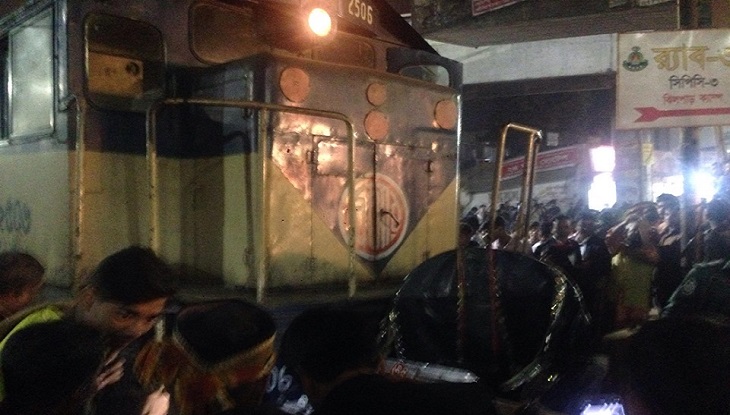 রাজধানীতে ইঞ্জিন লাইনচ্যুত, ট্রেন চলাচল বন্ধ