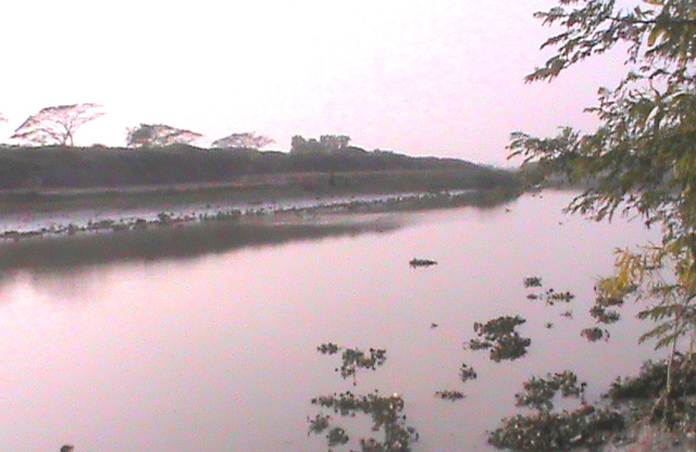 ফের হুমকির মুখে কপোতাক্ষ নদ : টিআরএম প্রকল্প এলাকায় ক্রসড্যাম স্থাপনে বিলম্ব