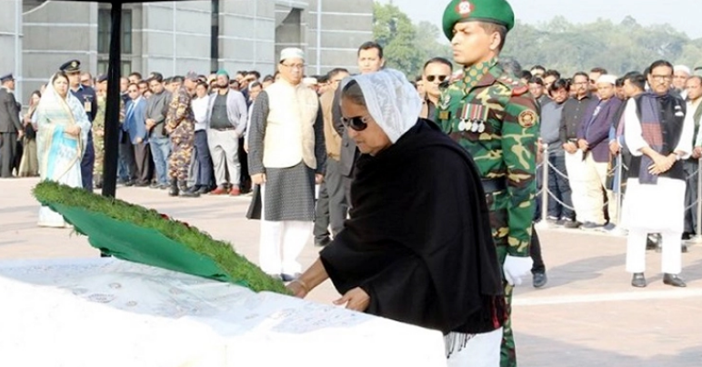 এমপি মান্নানের মরদেহে রাষ্ট্রপতি-প্রধানমন্ত্রীর শ্রদ্ধা