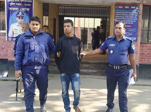 বাগেরহাটে ট্রাকের ধাক্কায় পুলিশ কর্মকর্তার নিহতের ঘটনায় চালক গ্রেফতার