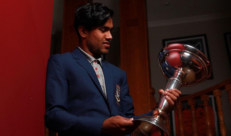 দর্শক-সমর্থকদের উচ্ছ্বাস দেখে বিস্মিত আকবর