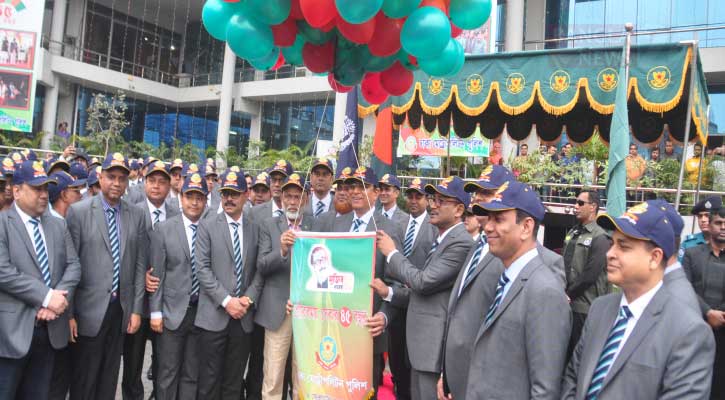 পুলিশকে ‘জনতার পুলিশ’ হওয়ার আহ্বান ডিএমপি কমিশনারের