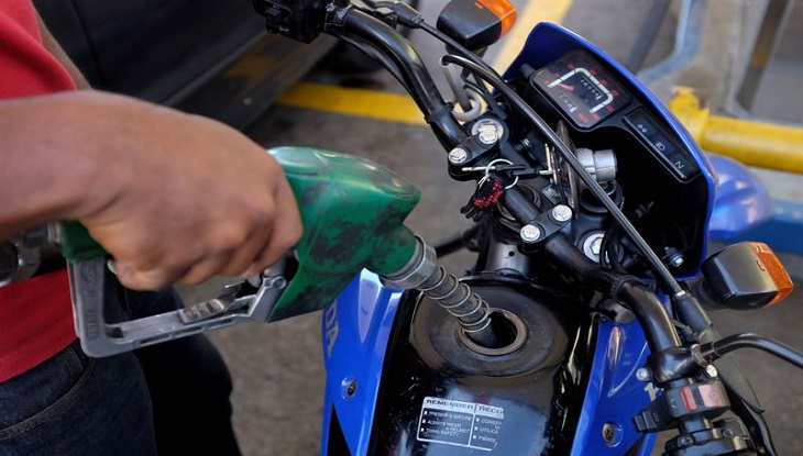 পাম্পে ফুয়েল চুরি, প্রতারণা থেকে বাঁচবেন কী করে?