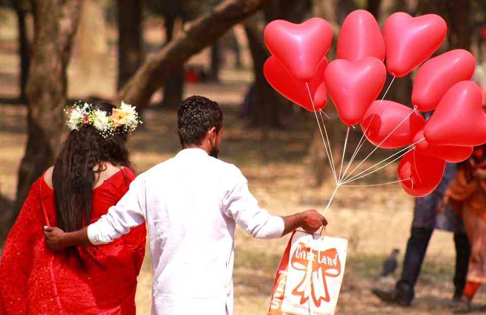 আজ বসন্তবরণ ও ভালোবাসা দিবস