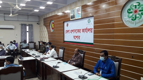 প্রধানমন্ত্রীর সাথে ভিডিও কনফারেন্সে যশোর