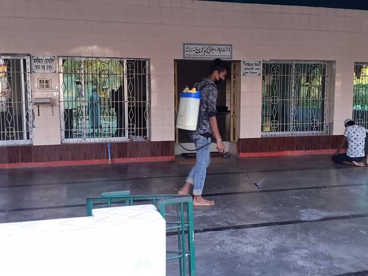 মোংলায় করোনা ভাইরাস রোধে পৌরসভার উদ্যেগে ব্যাপক উদ্যোগ