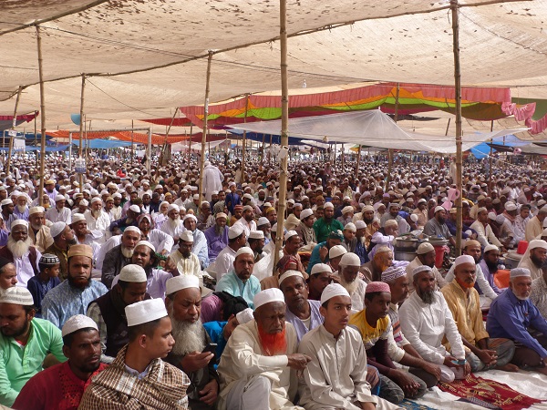 যশোরে ইজতেমায় লক্ষাধিক মুসল্লীর জুম্মার নামাজ আদায়