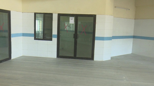 এক পুলিশ সদস্য ভর্তি খুমেক হাসপাতালের করোনা আইসোলেশন ইউনিটে