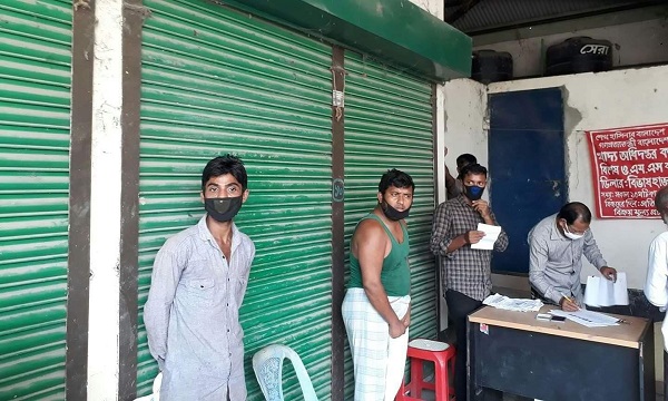 টুঙ্গিপাড়ায় ১০ টাকা কেজি দরে চাল বিক্রি শুরু