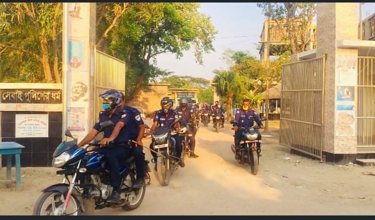 ঘরে থেকে সরকারি নির্দেশ মানার আহ্বান রামপাল থানা ওসির