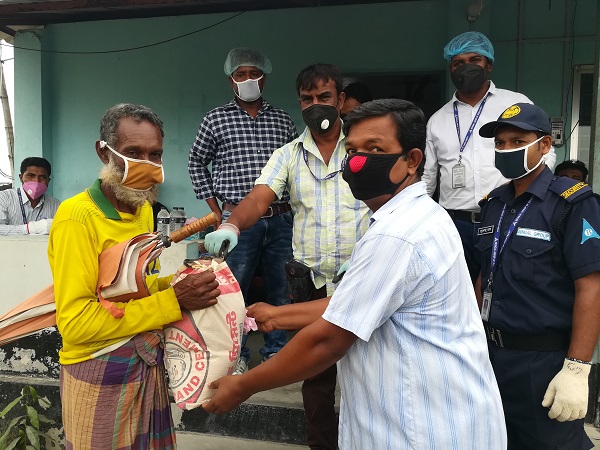 করোনায় কর্মহীন অসহায় মানুষের মাঝে বেঙ্গল এলপিজি লি:’র ত্রাণ সহায়তা