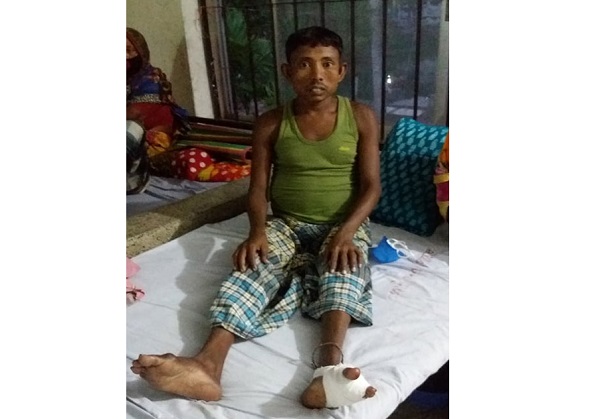 তালায় থ্যালাসেমিয়া রোগে আক্রান্ত এনামুল বাঁচতে চায়!