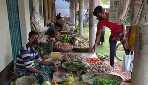 স্থানান্তর কলারোয়ার গয়ড়া কাঁচা বাজার