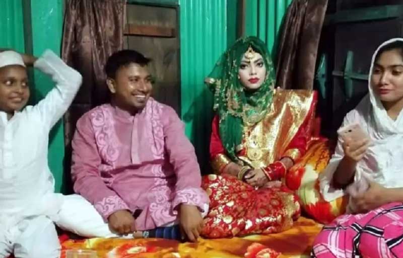 লকডাউনের মধ্যে ৭০ বর‍যাত্রী নিয়ে সরকারি কর্মকর্তার বিয়ে