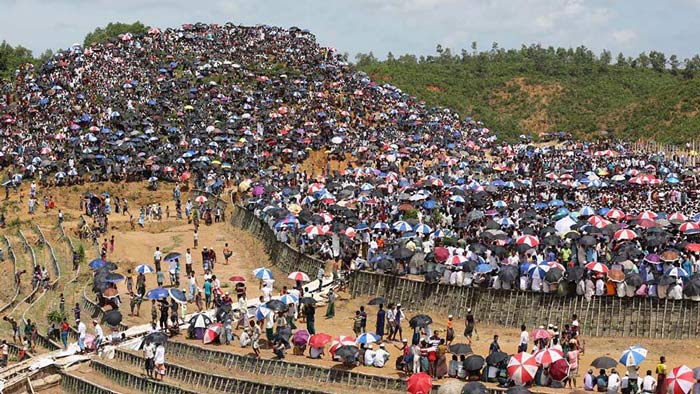 রোহিঙ্গা  জনগোষ্ঠীর  স্বাস্থ্য ও দুর্যোগ ঝুঁকি মোকাবেলায় বাংলাদেশকে ৩৫ কোটি ডলার অনুদান দিচ্ছে বিশ্বব্যাংক