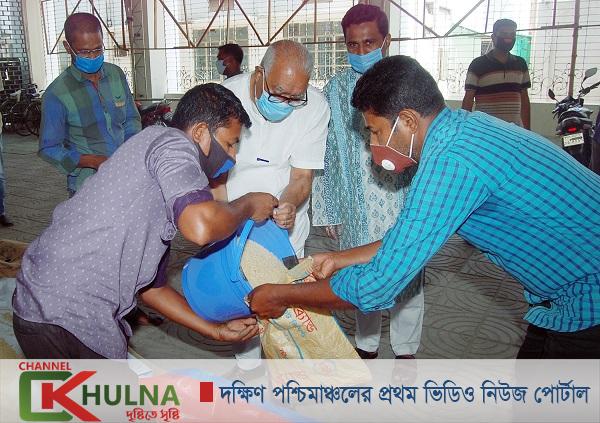 সঠিকভাবে খাদ্যসামগ্রী বিতরণ করতে হবে: সিটি মেয়র