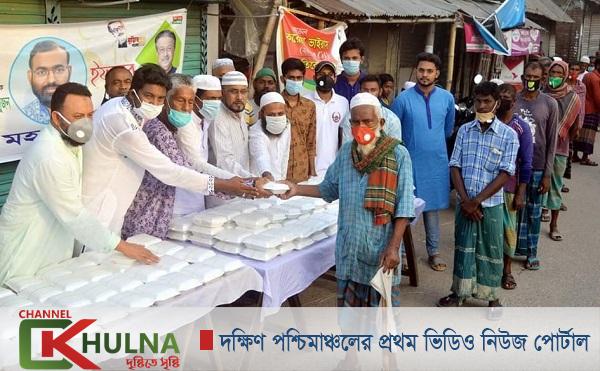 নগর ছাত্রলীগের উদ্যোগে ১৪ নং ওয়ার্ডে রোজাদারের মাঝে ইফতার বিতরণ