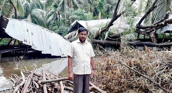 রামপালে ময়না আদর্শ কিন্ডার গার্টেন আম্পানের আঘাতে বিধ্বস্ত; সরকারি সাহায্যের আবেদন