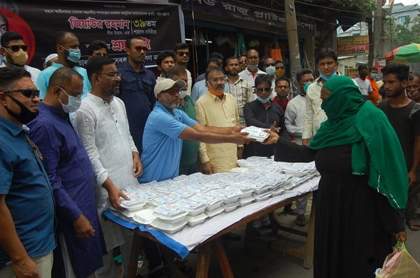 জিয়াউর রহমানের ৩৯ তম শাহাদাৎ বার্ষিকীতে খুলনা মহানগর স্বেচ্ছাসেবক দলের উদ্যোগে দোয়া এবং খাবার বিতরণ