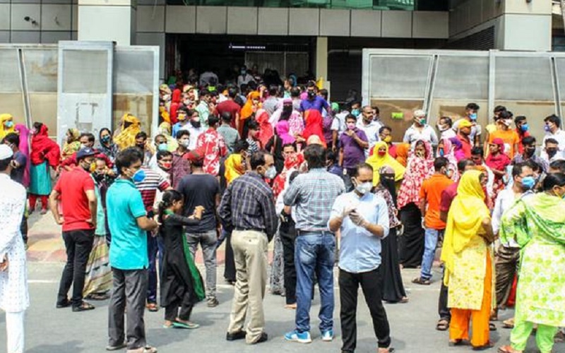 পোশাক কারখানায় বাড়ছে করোনা আক্রান্ত শ্রমিকের সংখ্যা