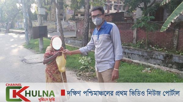 কুয়েট ছাত্রলীগ নেতা শুভর উদ্যোগে দুস্থ পরিবারের মাঝে ঈদ উপহার সামগ্রী বিতরণ