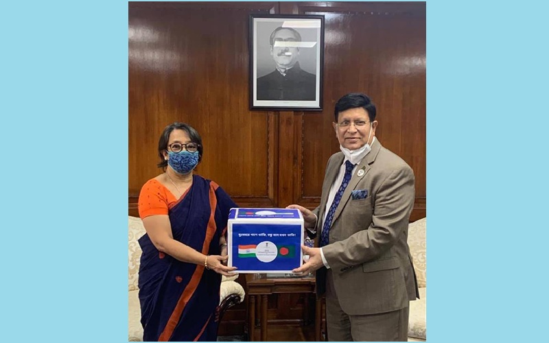 করোনা মোকাবেলায় বাংলাদেশকে ভারতের তৃতীয় দফায় চিকিৎসা সহায়তা প্রদান