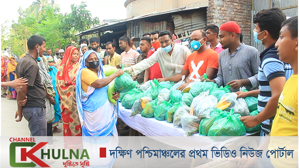 বাংলার মোড় যুব মানব কল্যাণ সংস্থার উদ্যোগে দেড়শ পরিবারে সবজি বিতরণ