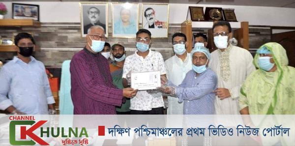 কেসিসিতে করোনা প্রতিরোধক হোমিও ওষুধ প্রদান