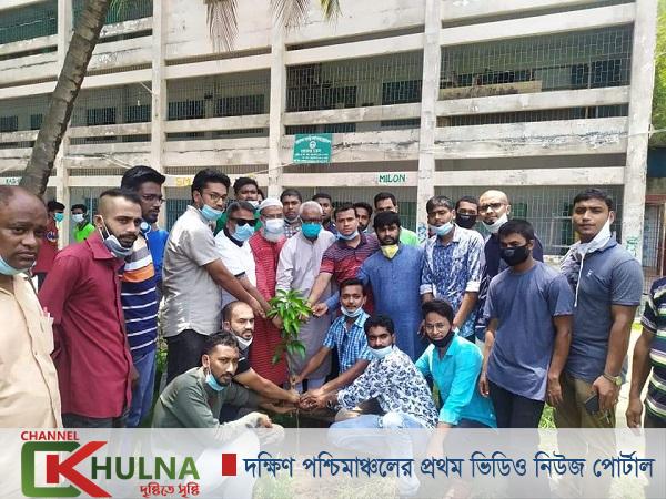 বিশ্ব পরিবেশ দিবস ও মুজিববর্ষ উপলক্ষে খুলনা মহানগর ছাত্রলীগের বৃক্ষরোপন ও বছরব্যাপী বৃক্ষরোপন কর্মসূচির উদ্বোধন