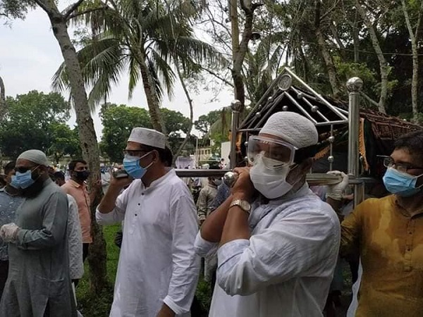মাগুরা-১ আসনের সংসদ সদস্য সাইফুজ্জামান শিখরের মাতার দাফন সম্পন্ন