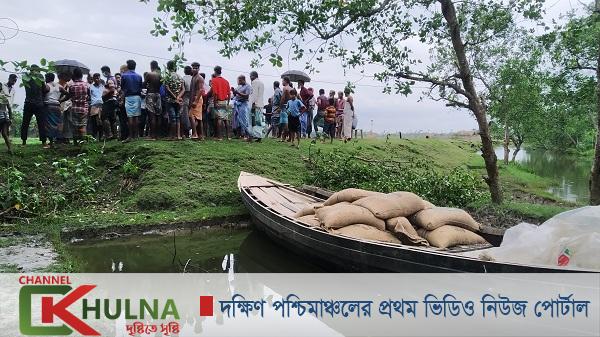 মোড়েলগঞ্জের পঞ্চকরণে মৎস্যজীবীদের চাল নিয়ে তুলকালাম কান্ড; আহত ৬