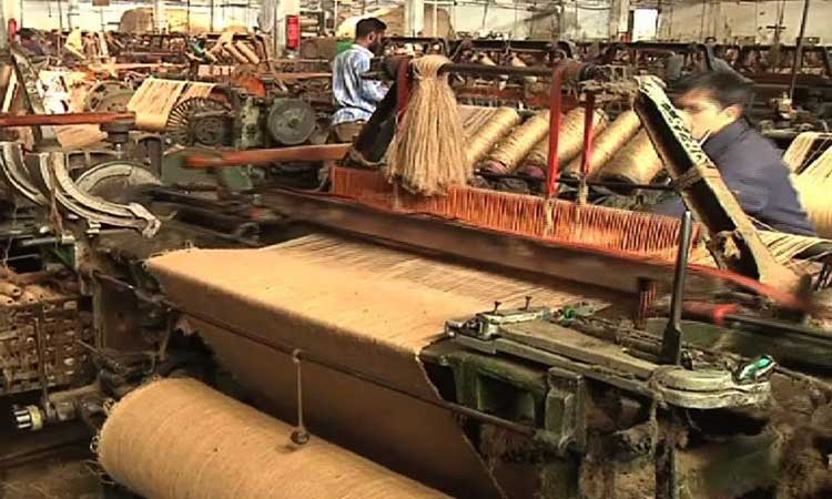 শ্রমিকদের গোল্ডেন হ্যান্ডশেকের মাধ্যমে অবসর দেওয়া হবে-পাটমন্ত্রী