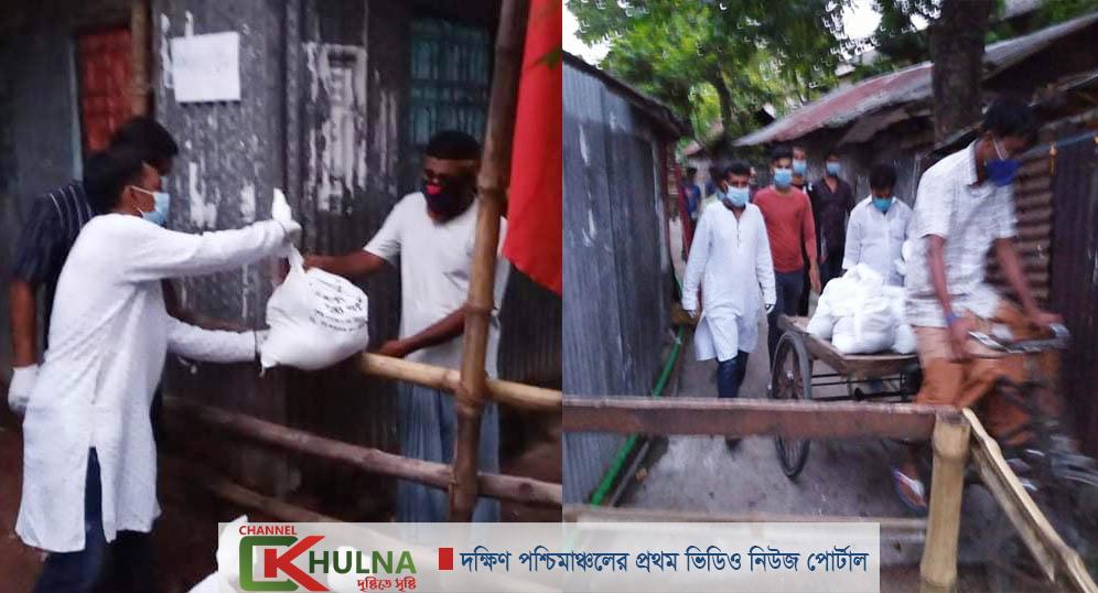 যুবলীগ নেতা সুজন পাশে দাড়ালো করোনা আক্রান্ত ও লকডাউনকৃত পরিবারের