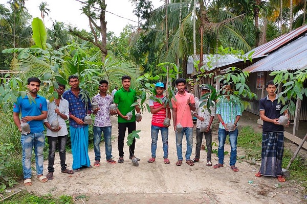 পিরোজপুরের নাজিরপুরে বিশ্ব পরিবেশ দিবসে উপজেলা ছাত্রলীগের বৃক্ষ রোপন