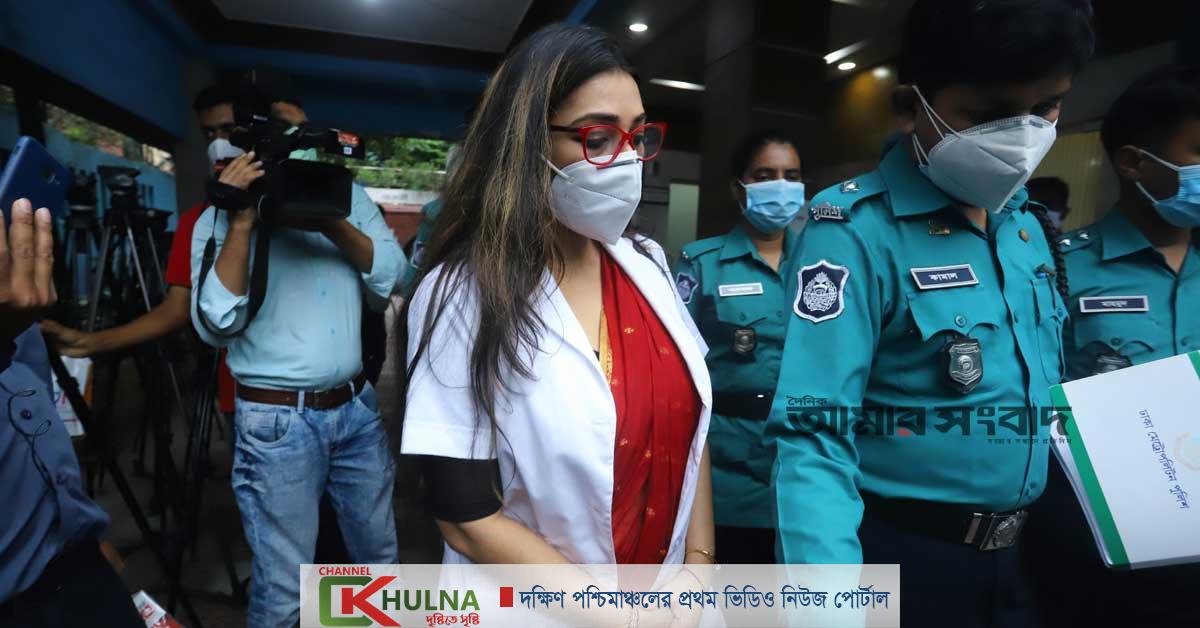 করোনার ভুয়া রিপোর্ট দিয়ে টাকা আদায়ের অভিযোগে ডা. সাবরিনা গ্রেপ্তার