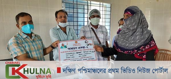 মোংলায় প্রধানমন্ত্রীর উপহার দেয়া ১২০টি ঘর হস্তান্তর