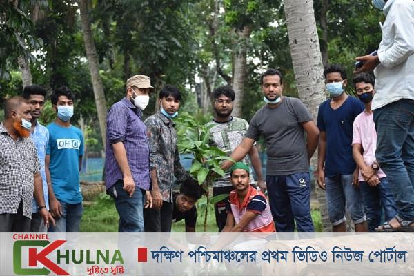 মুজিব শতবর্ষ উপলক্ষে মোরেলগঞ্জে  ছাত্রলীগের বৃক্ষ রোপন