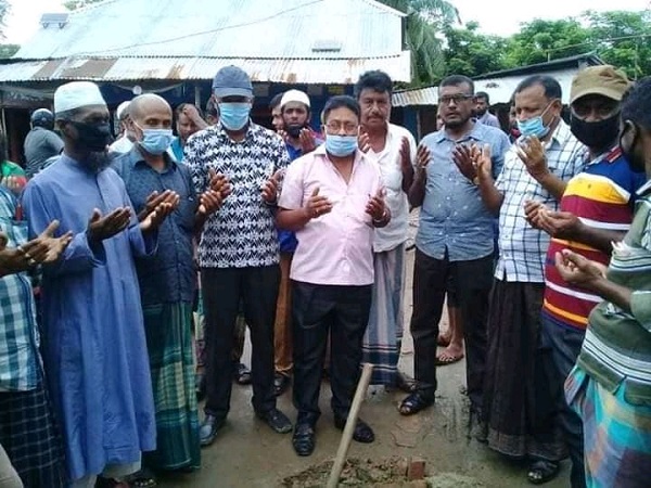মোড়েলগঞ্জের নিশানবাড়িয়ায় কার্পেটিং রাস্তার উদ্ধোধন