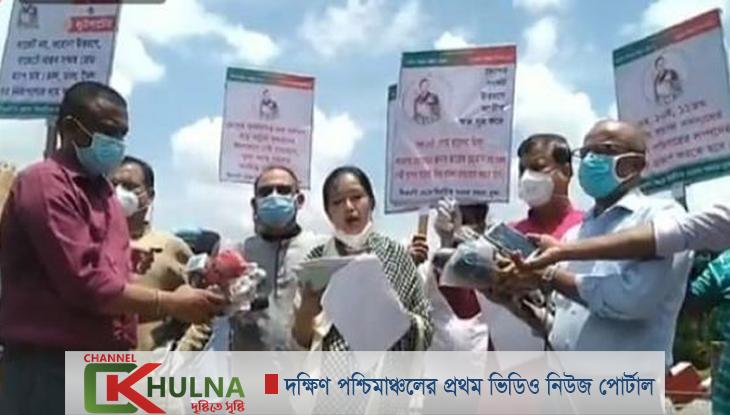 বাজেট প্রত্যাখান করে বিএনপির এমপিদের বিক্ষোভ